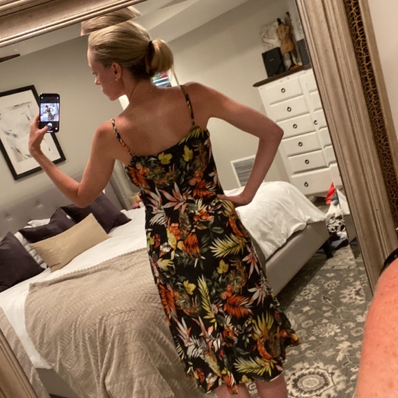 ⭐️Tropical Midi Dress - US 4 - Picture 3 of 5